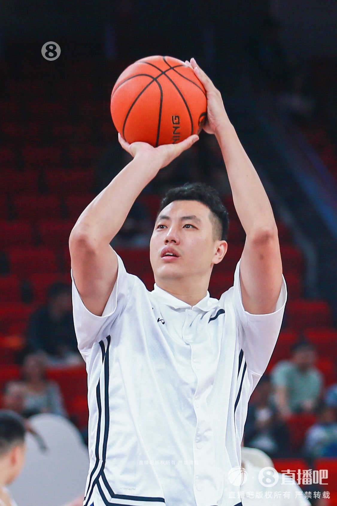 kaiyun-北京依靠翟晓川的罚球锁定胜局 好在陈盈骏本场比赛也找回了状态