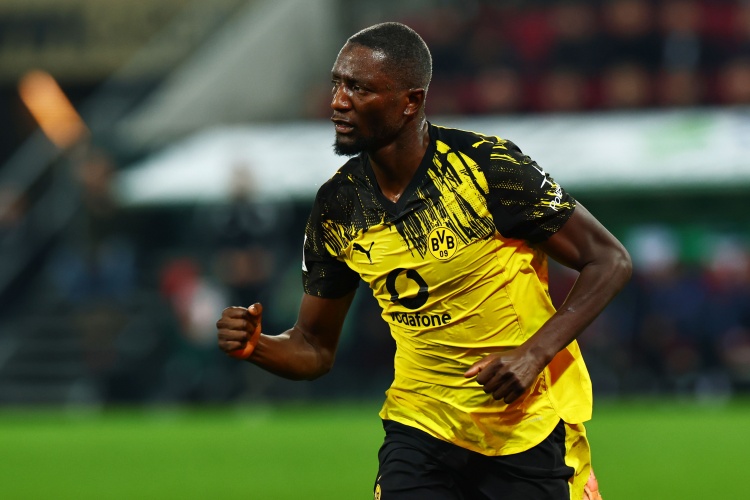 记者：费内巴切已询问吉拉西的情况，相关条款和费用正在调研中