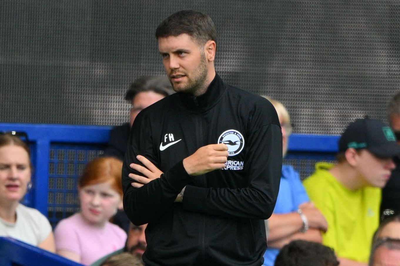 开云-布莱顿主帅：定位球多会打乱节奏，枪手领先时角球会耗时超1分钟